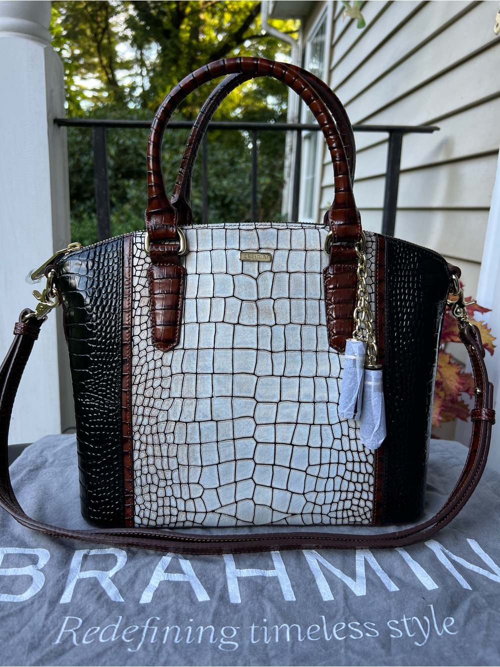 BRAND NEW RETIRED BRAHMI DUXBURY SATCHEL / PURSE / SHOULDER BAG